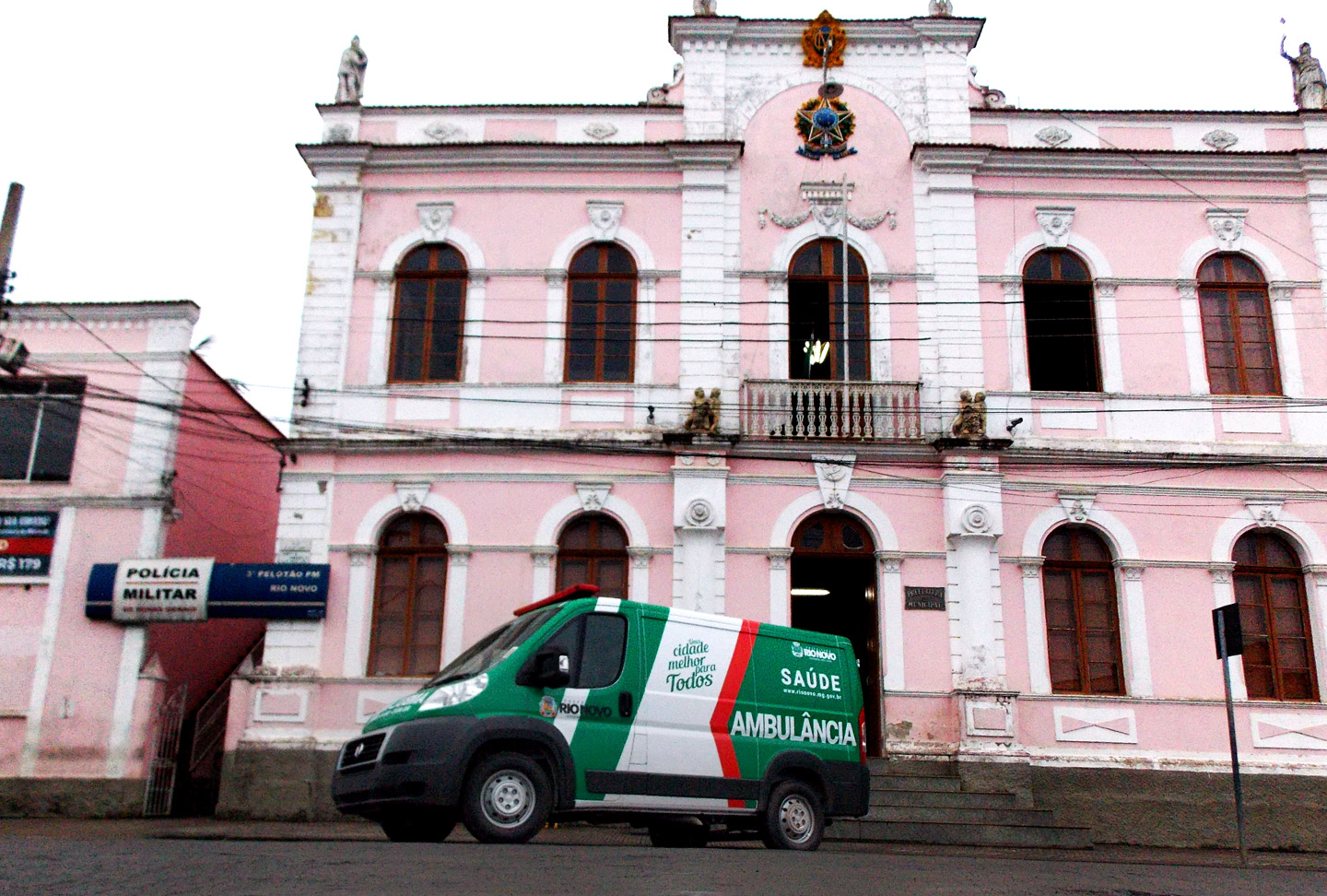 Nova Ambulância para Rio Novo