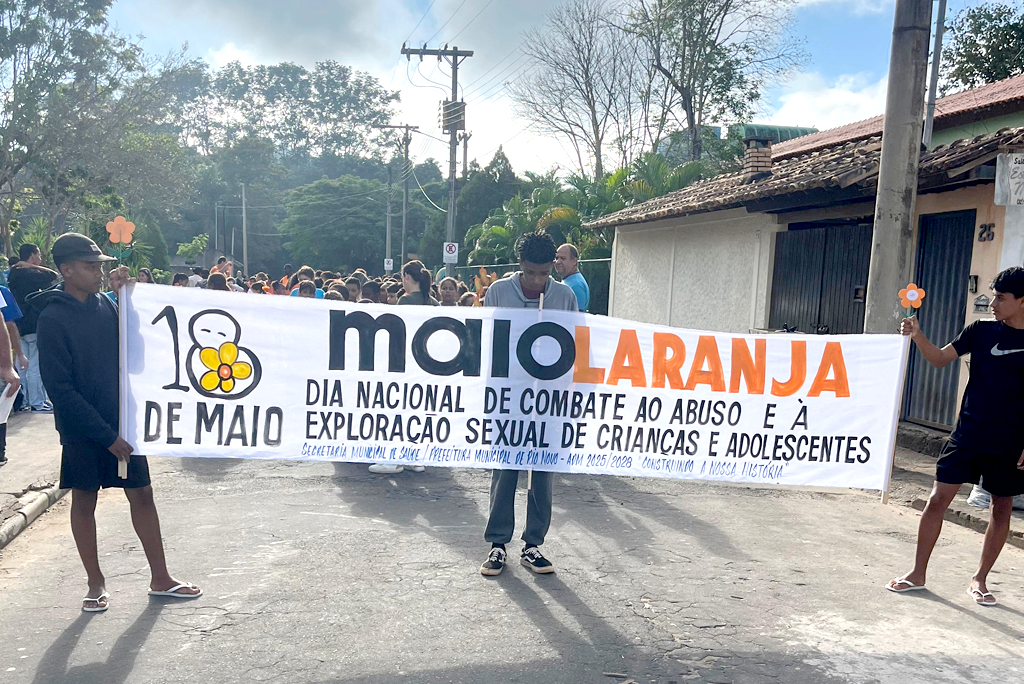 Caminhada contra o abuso sexual e exploração de Crianças e Adolescentes